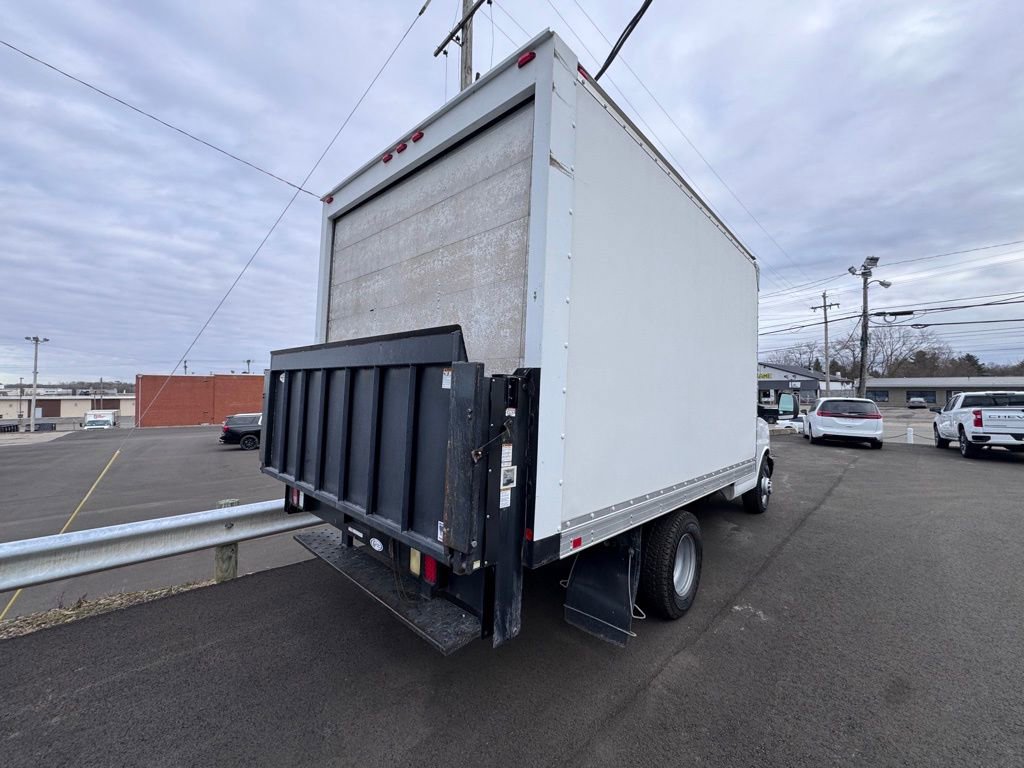 Used 2016 Chevrolet Express 3500 image 20