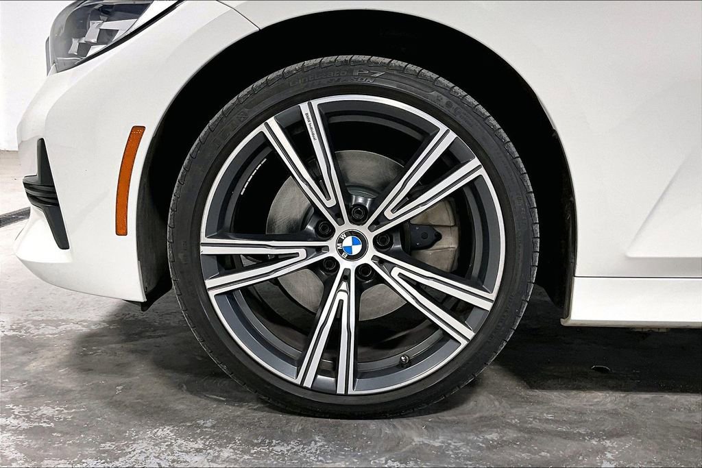 Used 2020 BMW 330i xDrive Sedan AWD/4WD image 10