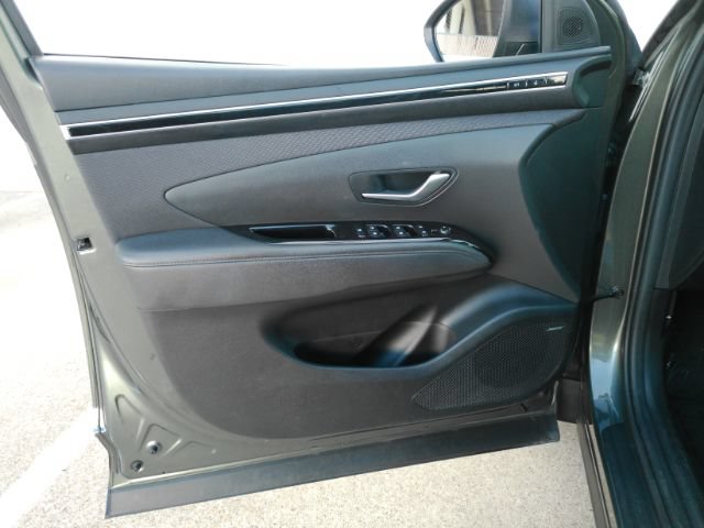 Used 2022 Hyundai Tucson Limited AWD/4WD image 11