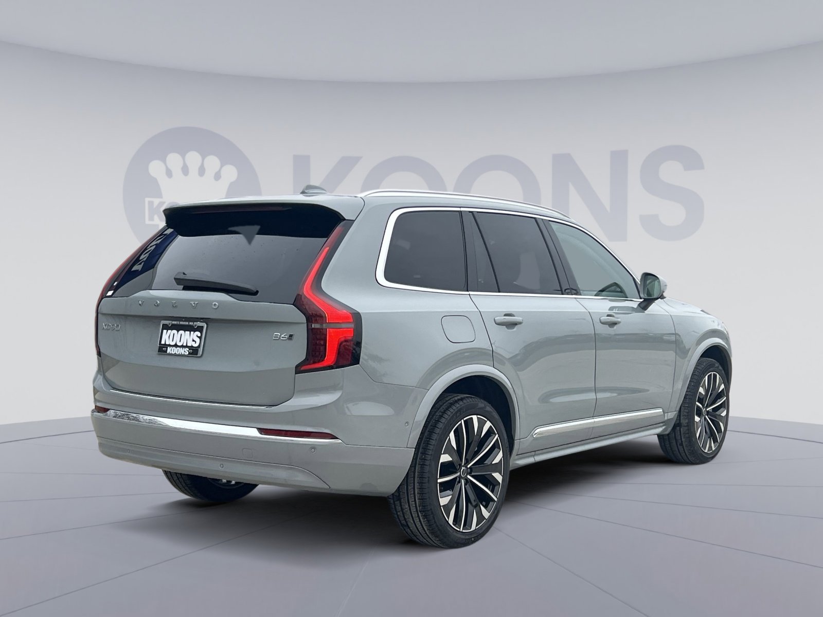 New 2026 Volvo XC90 B6 Plus w/ Protection Package Premier image 7