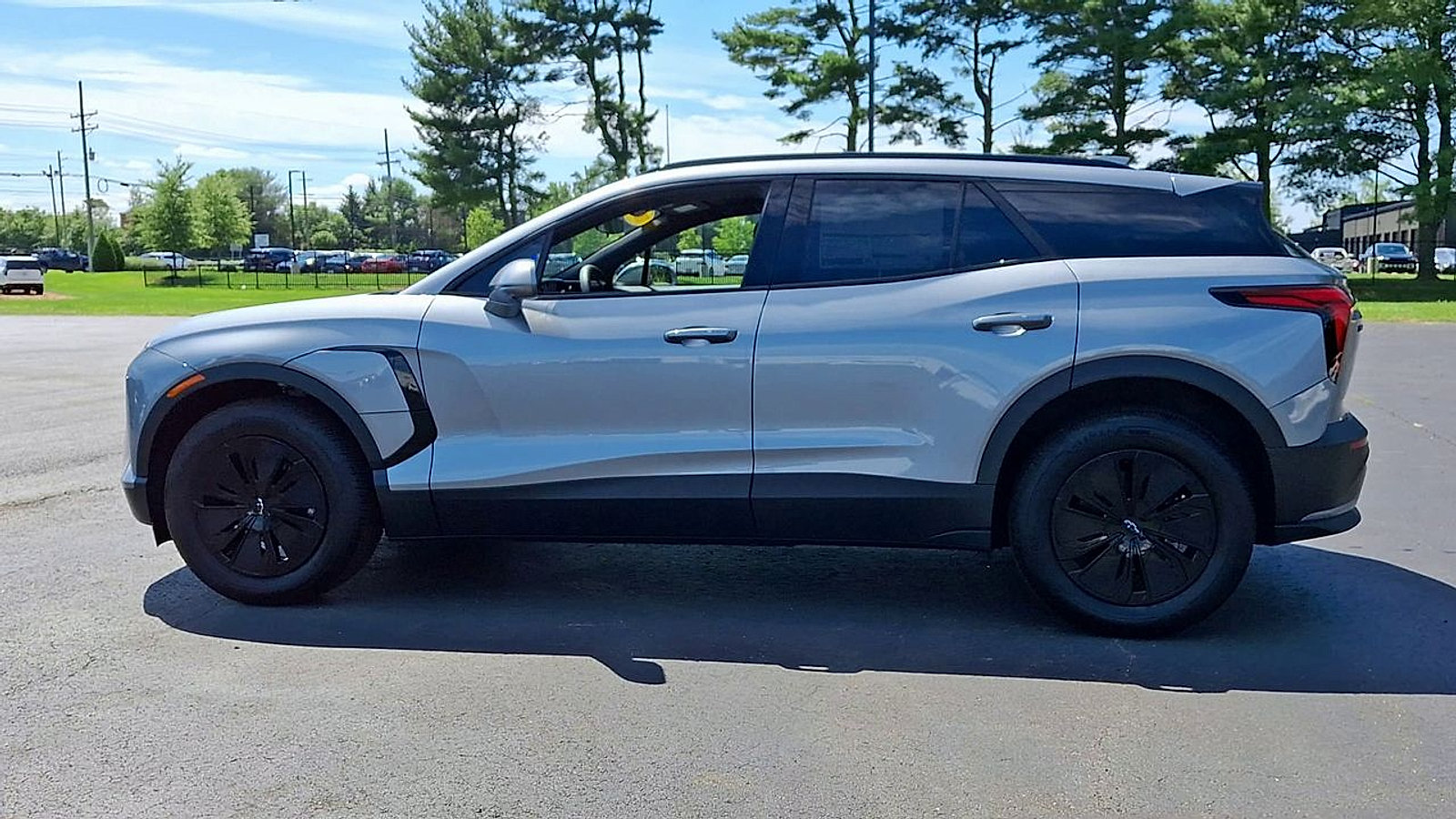 New 2026 Chevrolet Blazer EV LT w/ Midnight/Sport Edition FWD image 8