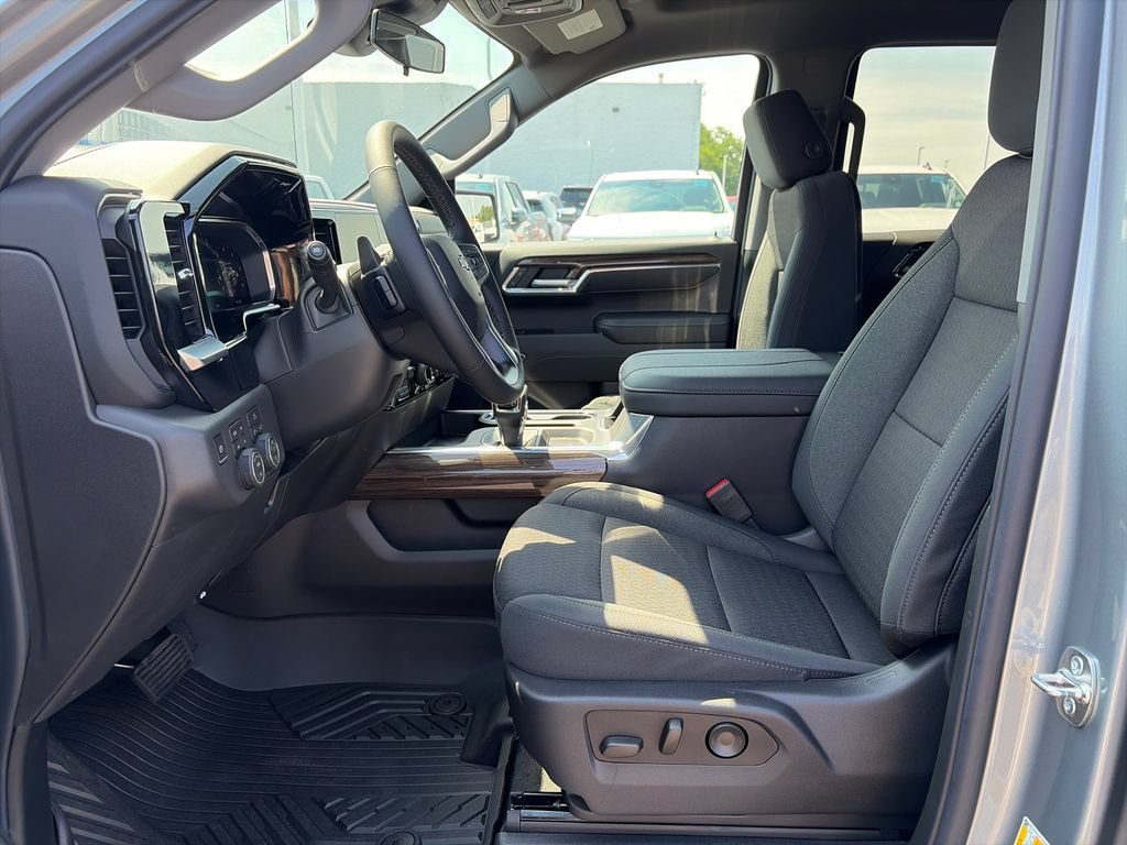 New 2026 Chevrolet Silverado 1500 LT Trail Boss w/ Convenience Package II AWD/4WD image 13
