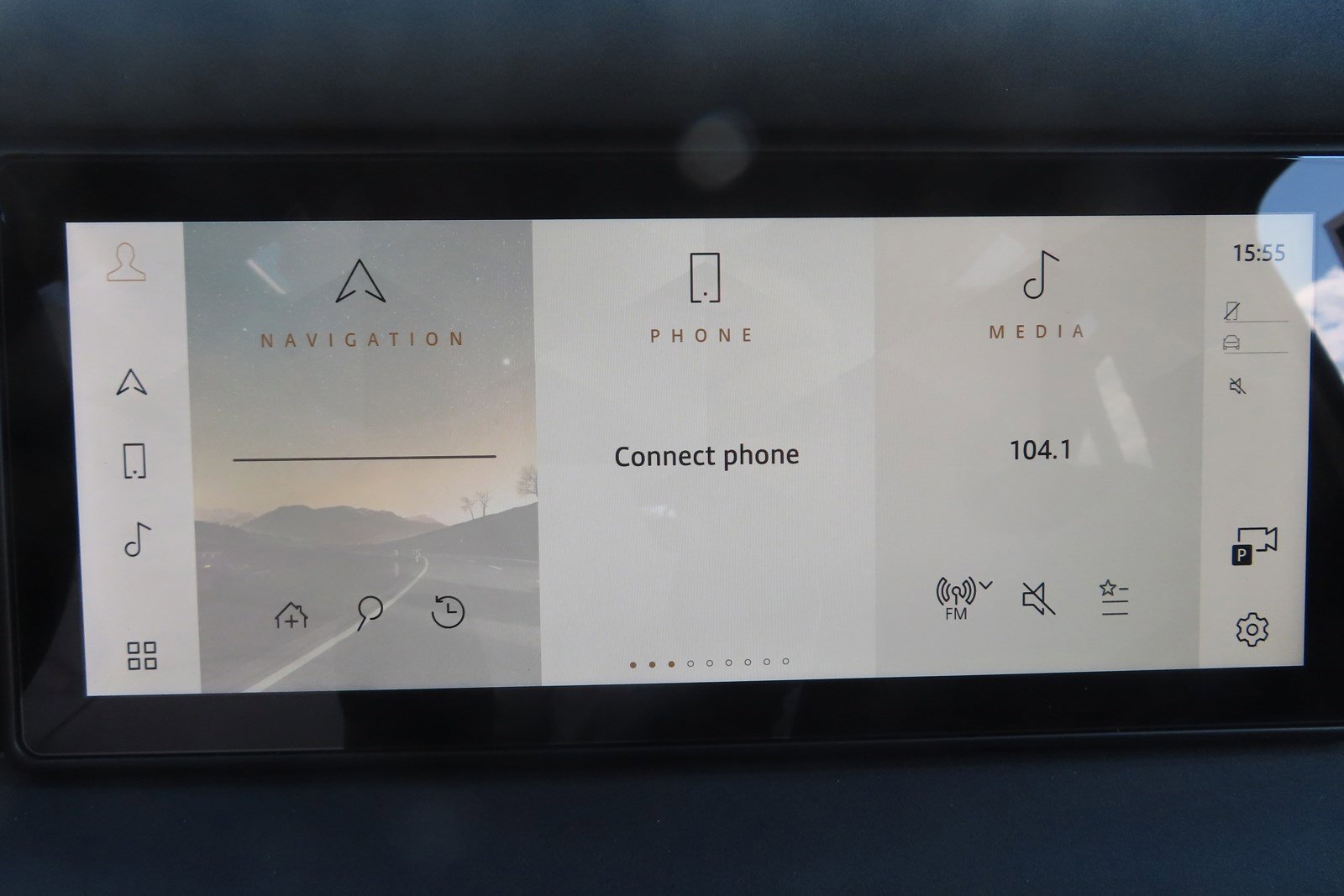 Used 2023 Land Rover Defender 90 S image 31