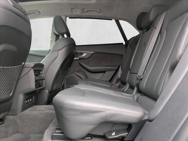 Used 2019 Audi Q8 Prestige w/ Luxury Package image 19