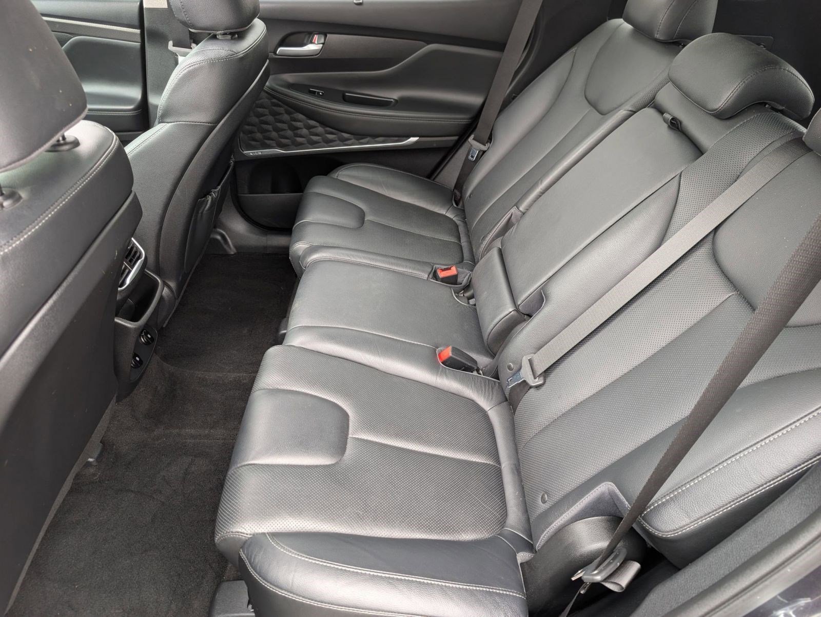 Used 2020 Hyundai Santa Fe SEL image 15