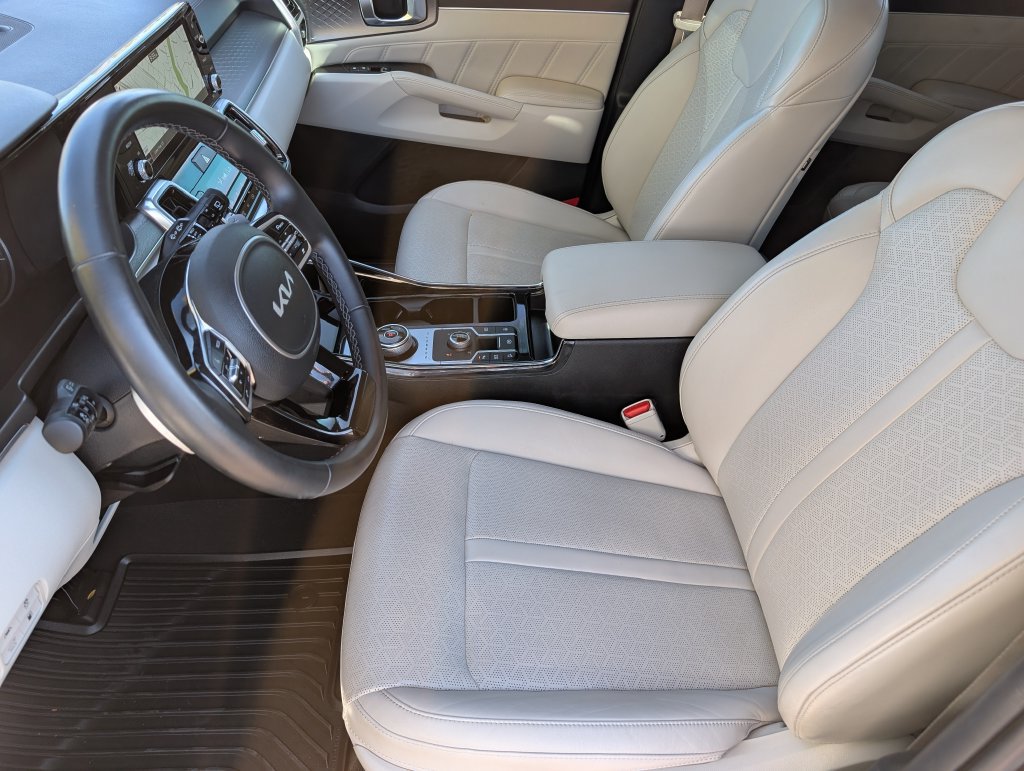 Used 2022 Kia Sorento SX AWD/4WD image 14
