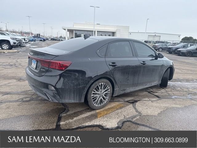 Used 2022 Kia Forte GT-Line w/ GT-Line Premium Package image 8