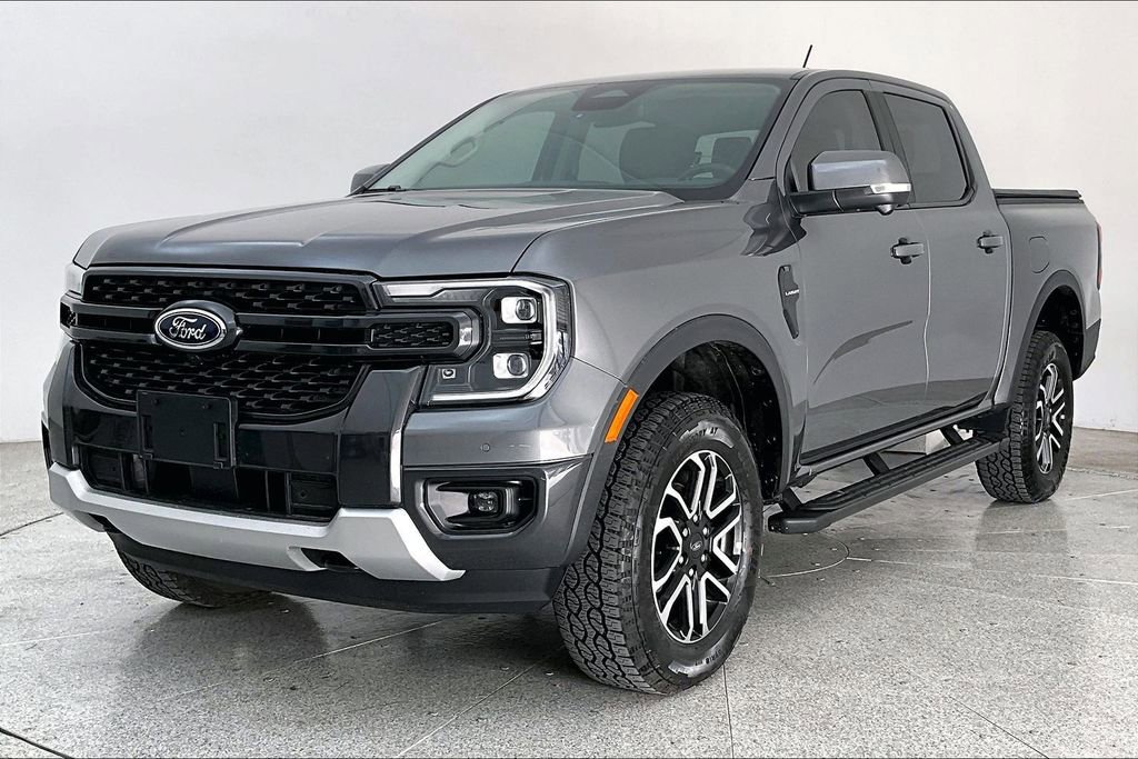 Used 2025 Ford Ranger Lariat w/ Trailer Tow Package image 16