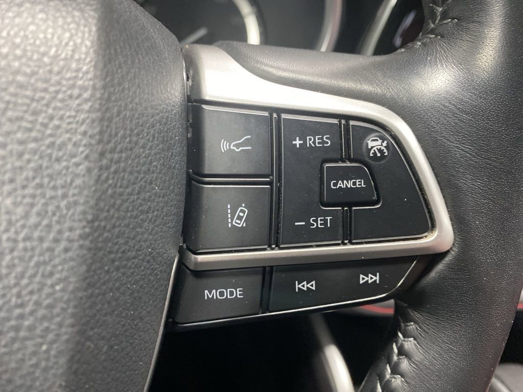 Used 2022 Toyota Highlander XSE image 43