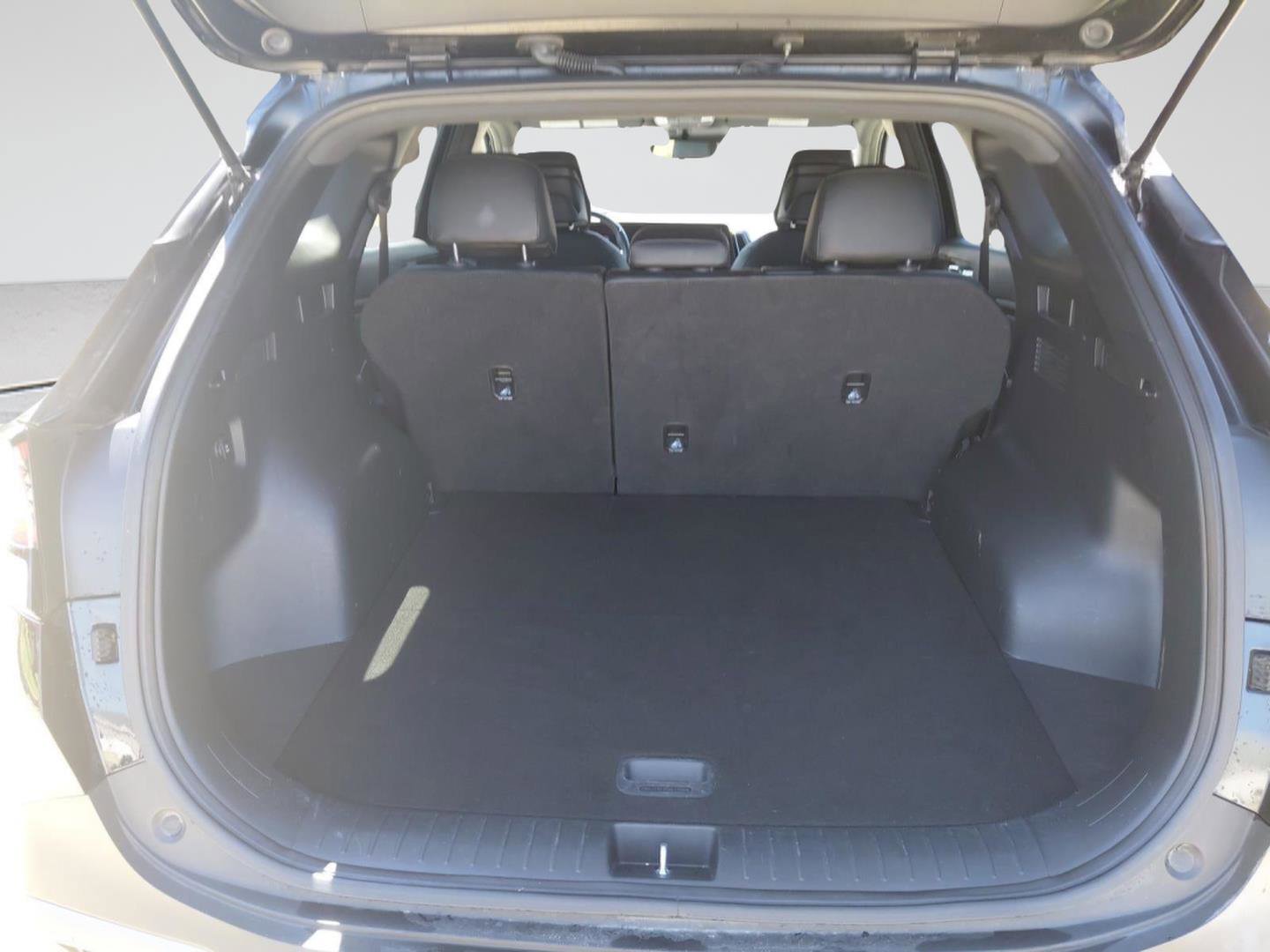 Used 2023 Kia Sportage X-Line image 32