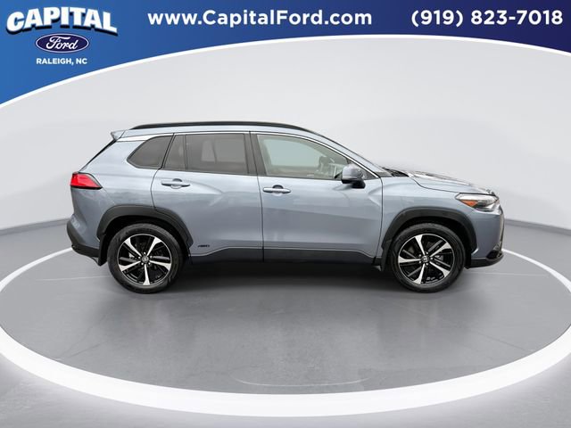 Used 2024 Toyota Corolla Cross XSE w/ Convenience Package image 9