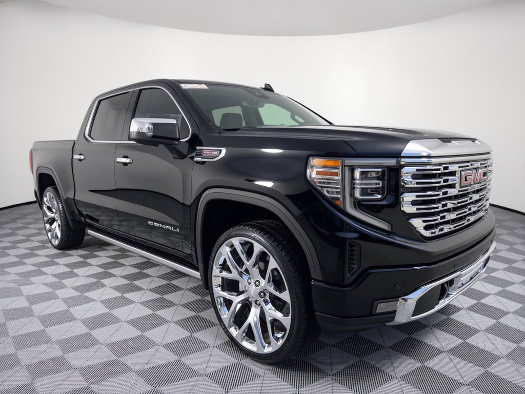 Used 2025 GMC Sierra 1500 Denali AWD/4WD image 7