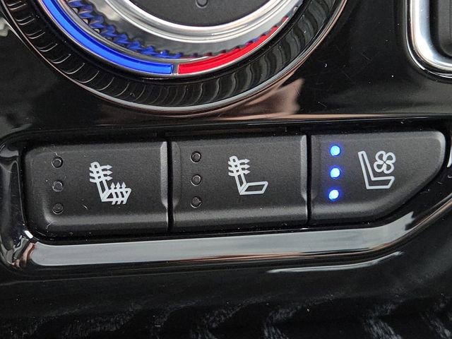 Used 2024 GMC Yukon Denali image 8