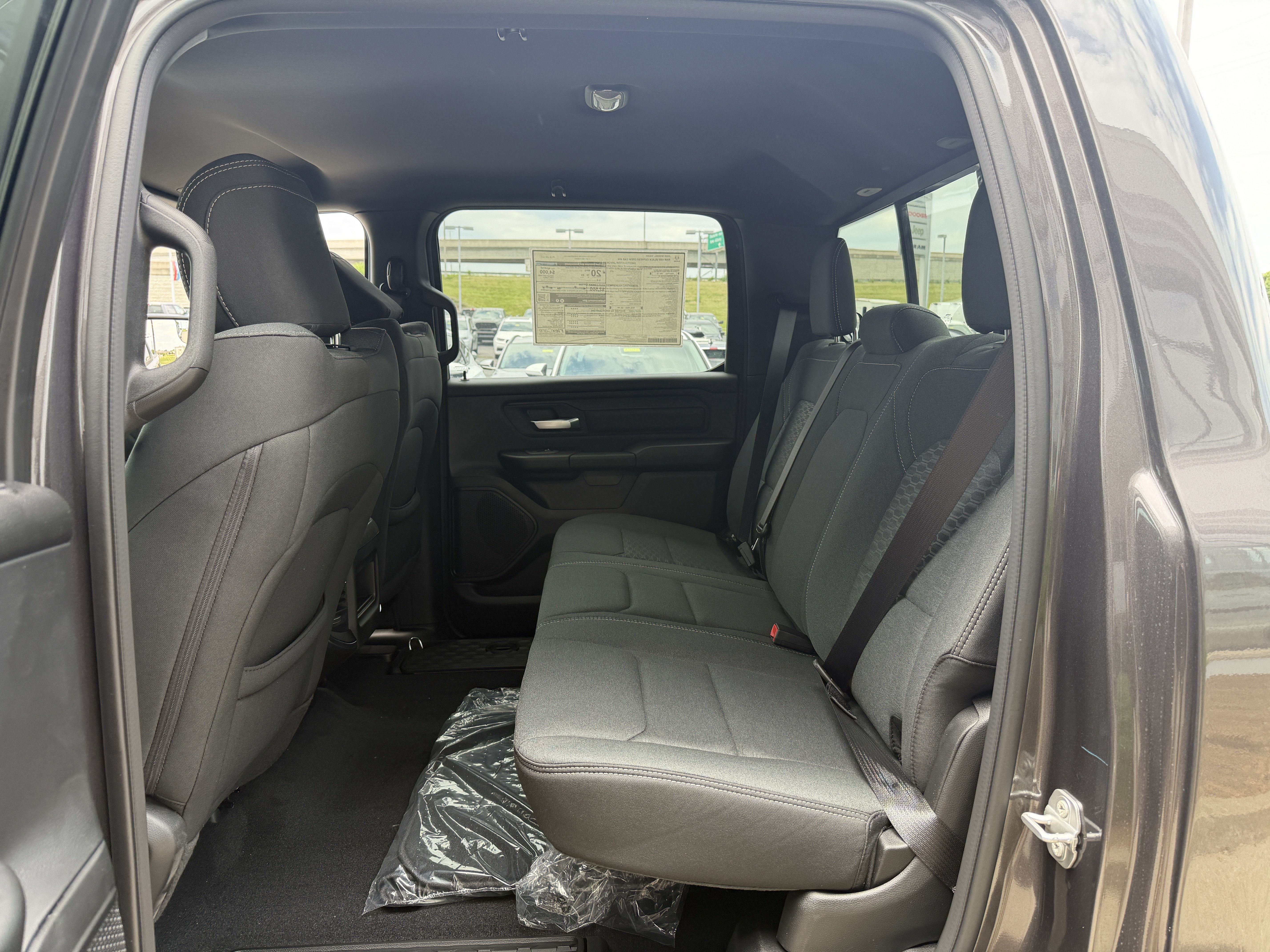 New 2026 RAM 1500 Express AWD/4WD image 27