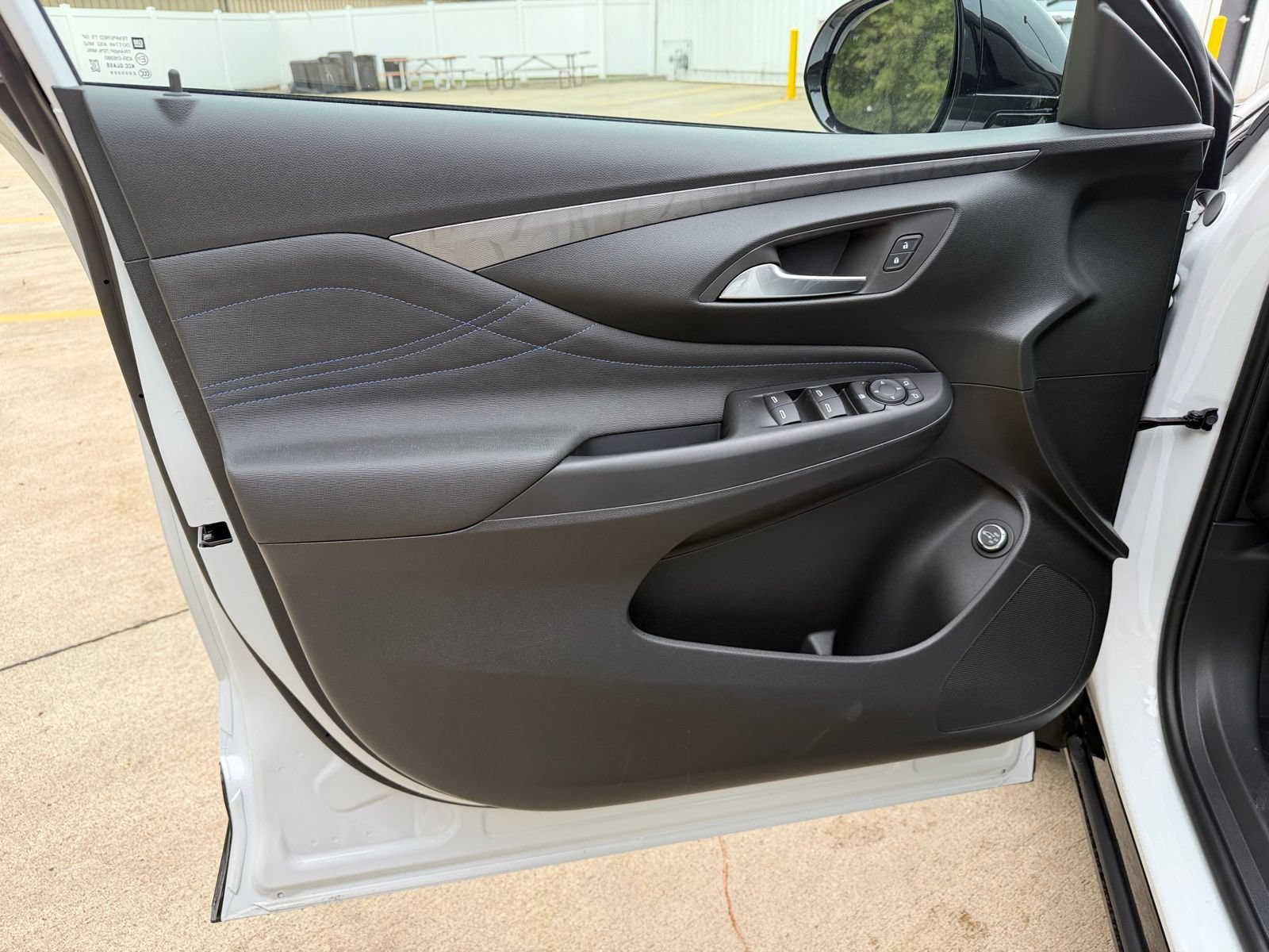 New 2026 Buick Envista Sport Touring w/ Convenience I Package FWD image 9