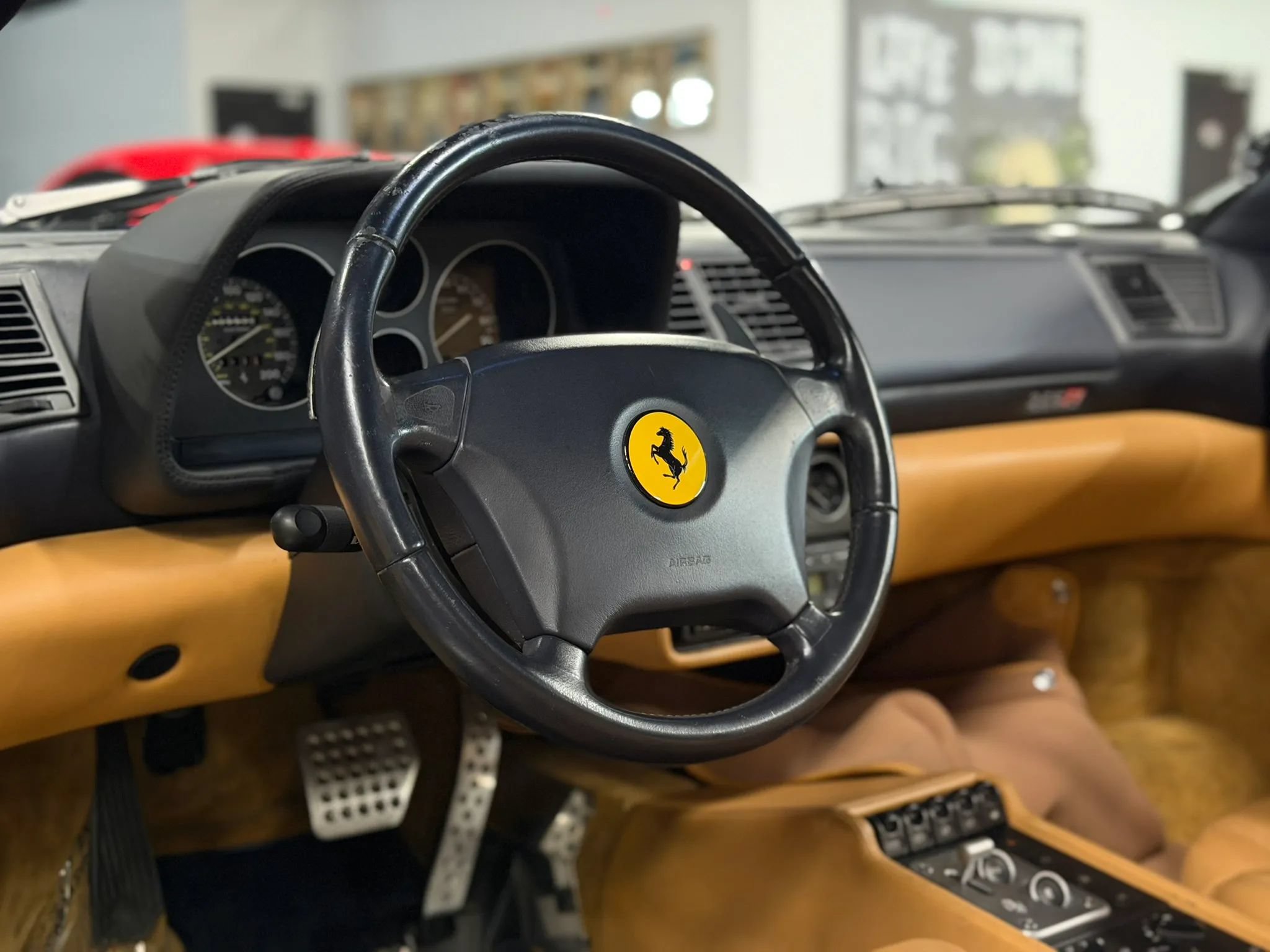 Used 1999 Ferrari F355 Spider RWD image 17