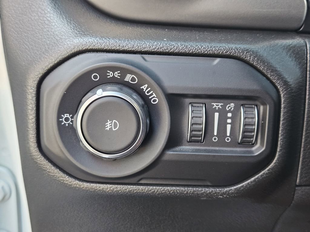 Used 2022 Jeep Wrangler Unlimited Sport image 22