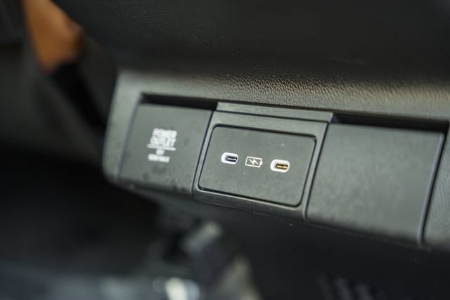 Used 2025 Acura MDX SH-AWD w/ Advance Package image 35
