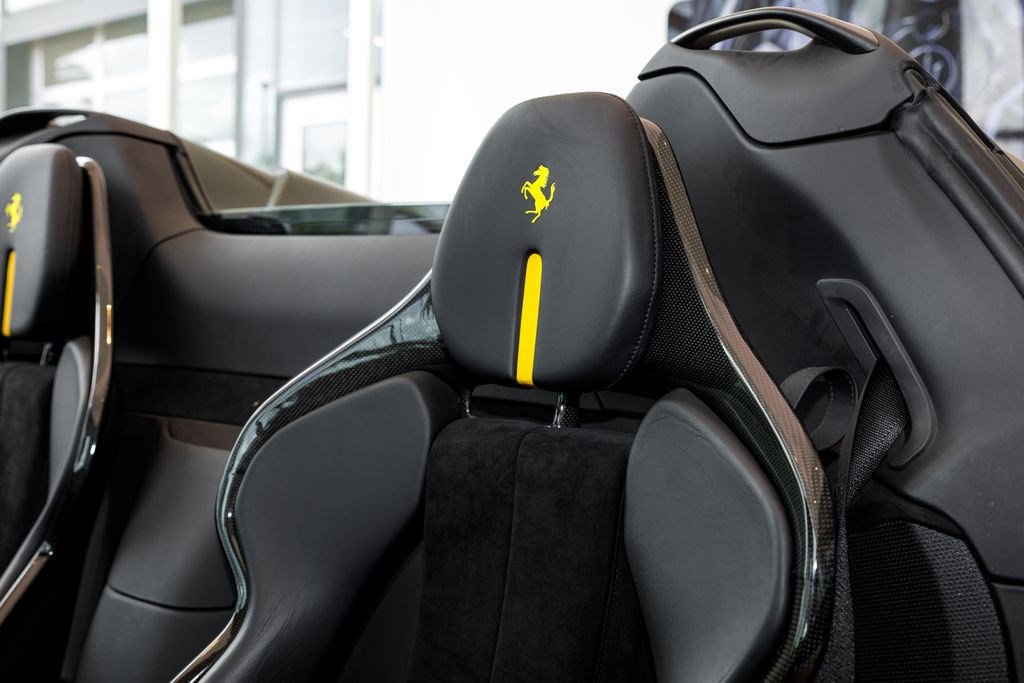 Used 2022 Ferrari SF90 Spider AWD/4WD image 21