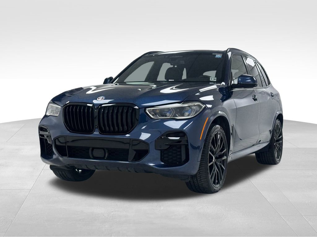 Used 2023 BMW X5 M50i w/ Executive Package image 3
