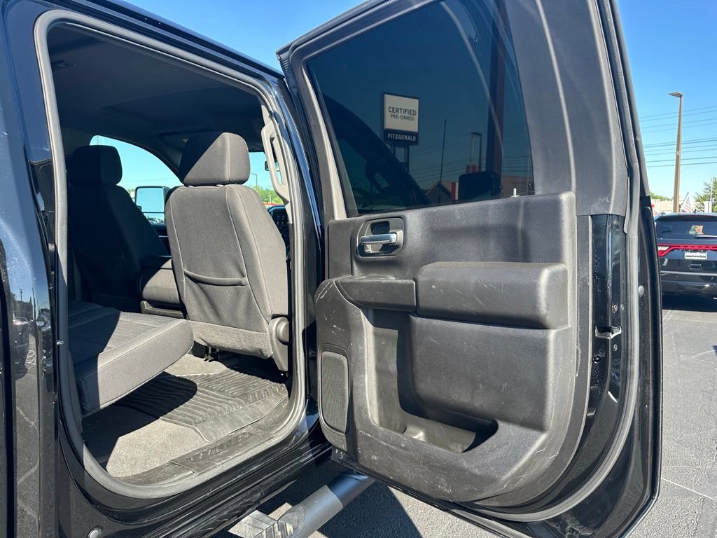 Used 2025 Chevrolet Silverado 2500 Custom w/ Custom Convenience Package AWD/4WD image 17
