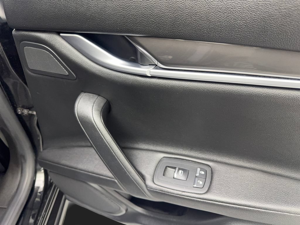 Used 2020 Maserati Ghibli RWD image 43