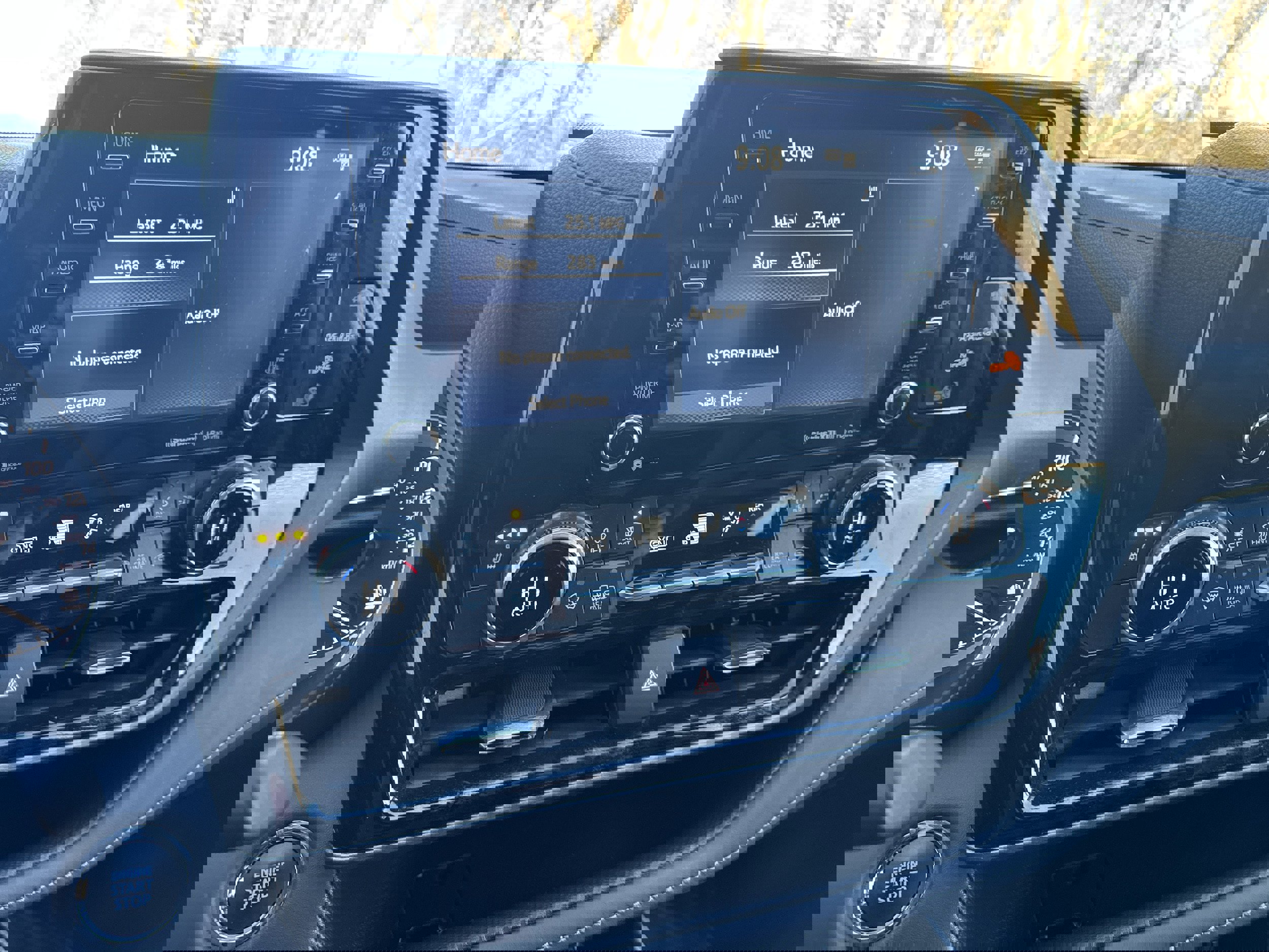 Used 2022 Toyota Highlander XLE image 21