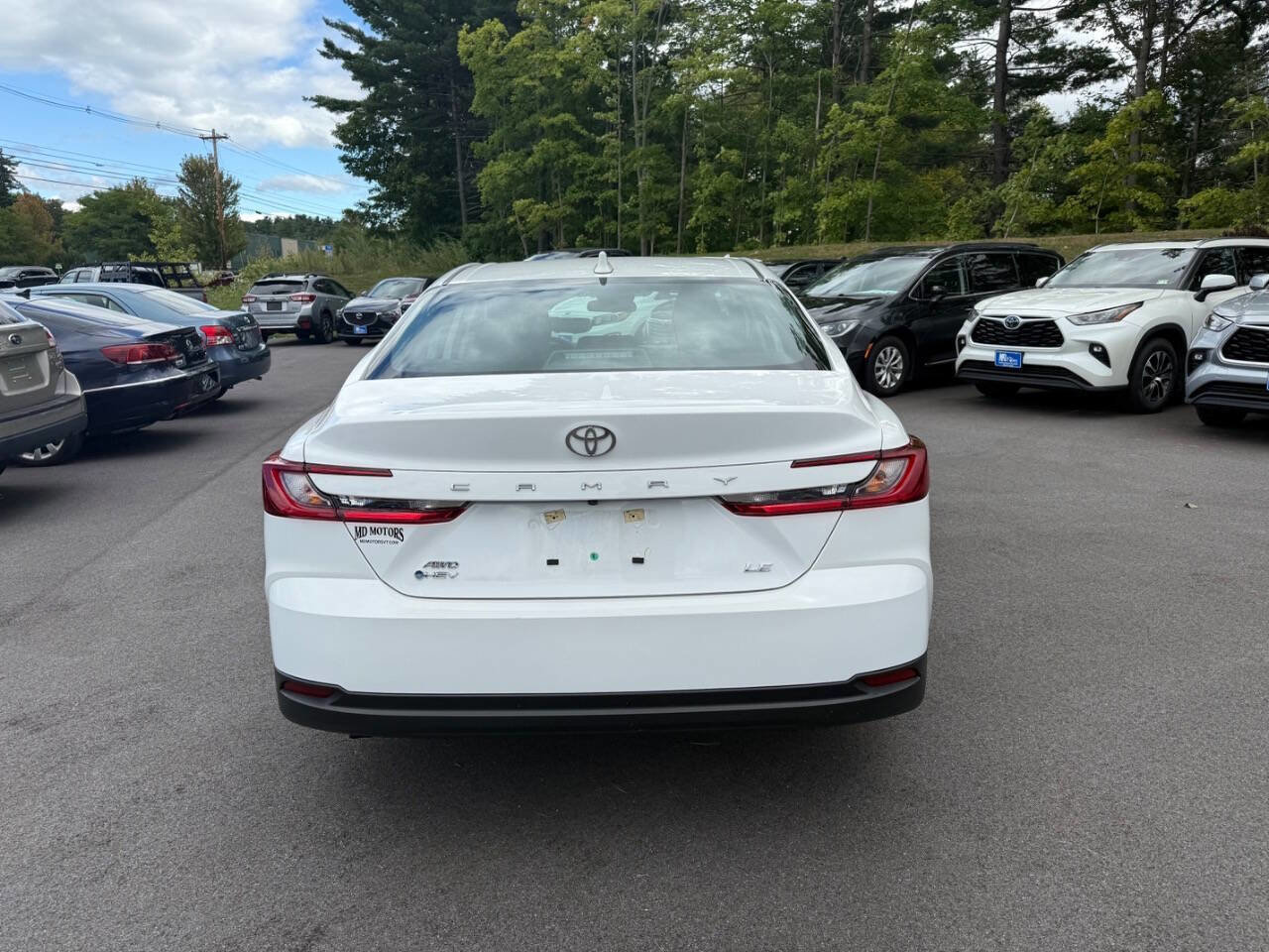 Used 2025 Toyota Camry LE image 5