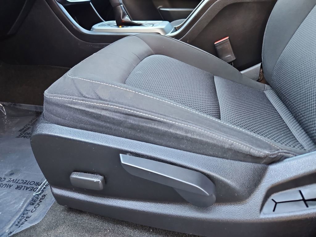 Used 2015 Chevrolet Colorado LT w/ LT Convenience Package image 24