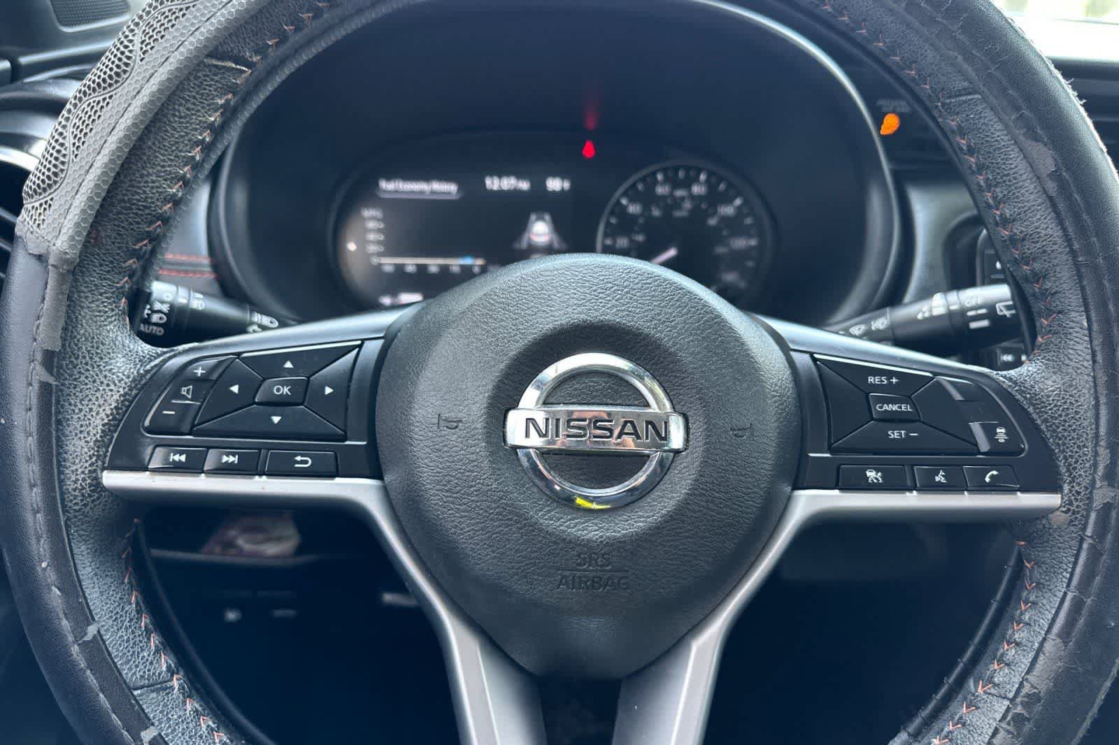 Used 2021 Nissan Kicks SR w/ Interior Electronics Package FWD image 25