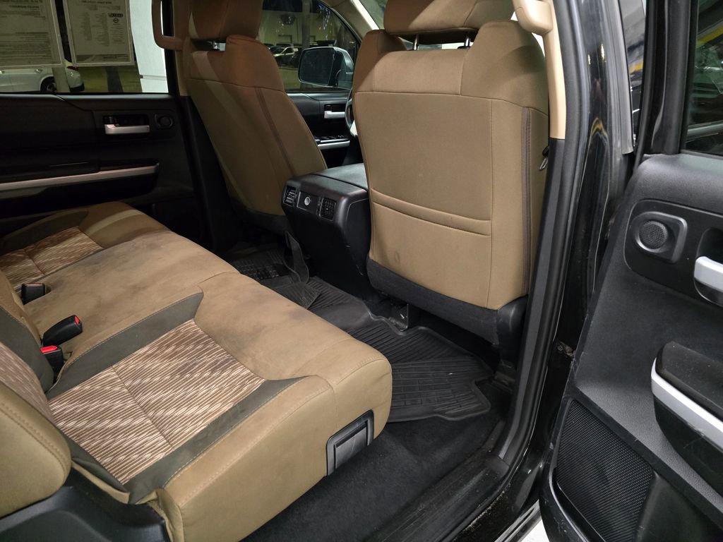 Used 2018 Toyota Tundra SR5 w/ SR5 Upgrade Package AWD/4WD image 36
