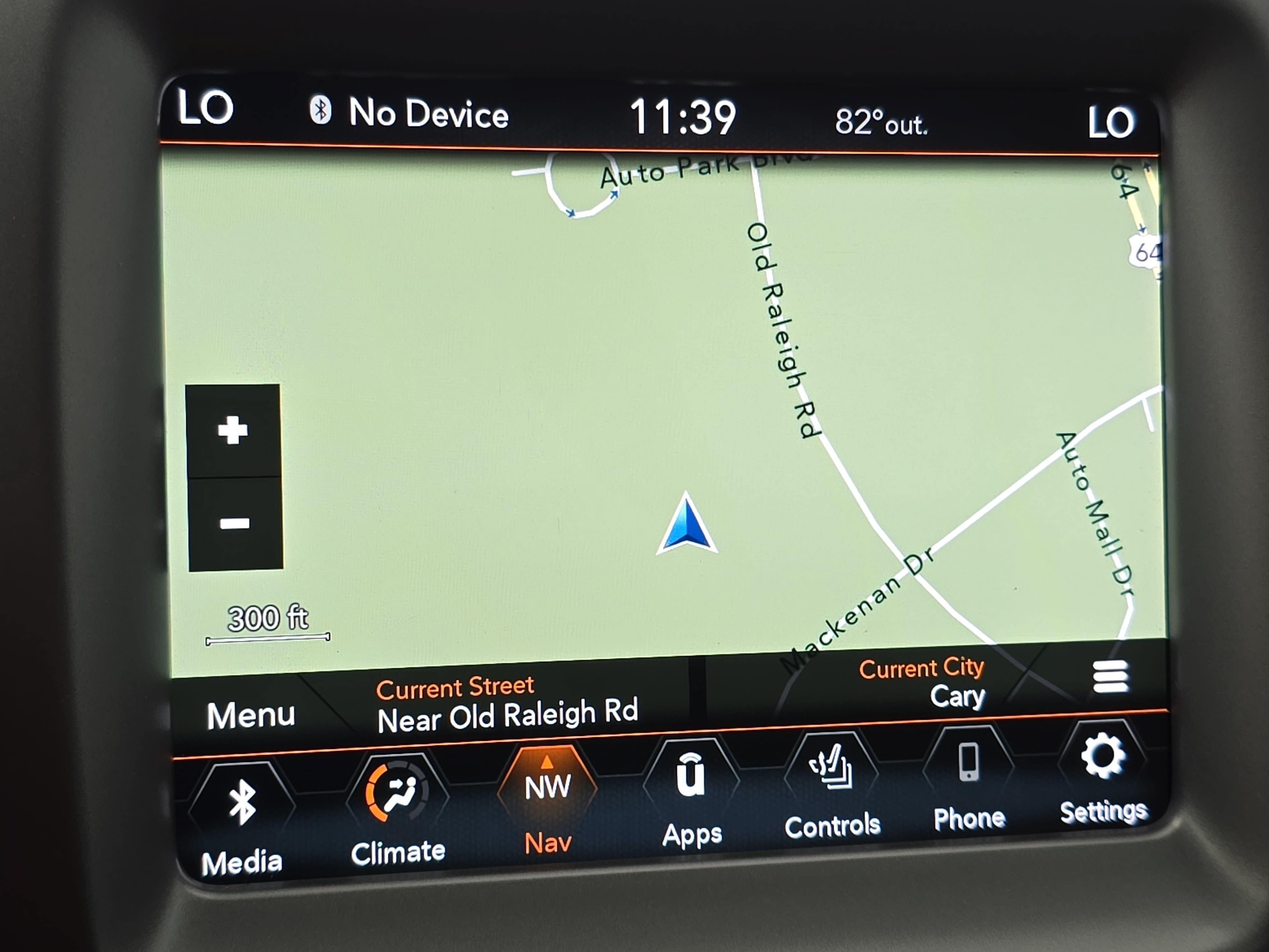 Used 2021 Jeep Compass Latitude w/ Sun and Sound Group AWD/4WD image 22