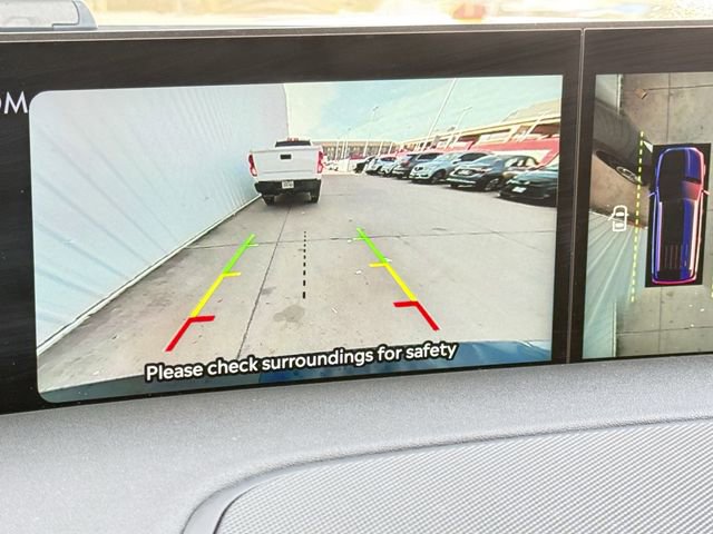 Used 2025 Lincoln Navigator Reserve image 17