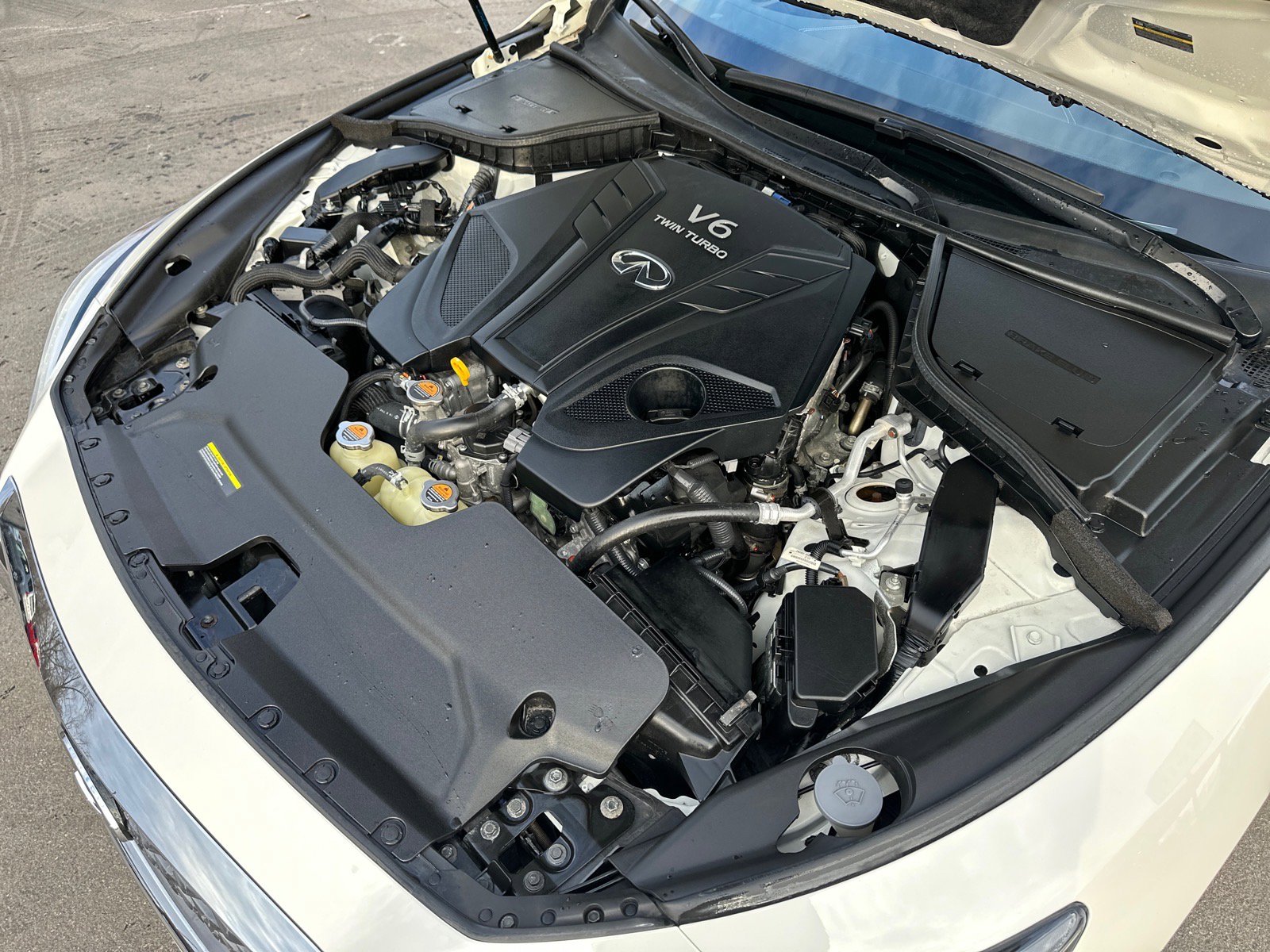 Used 2019 INFINITI Q50 Luxe w/ Essential Package (3.0T Luxe) image 14