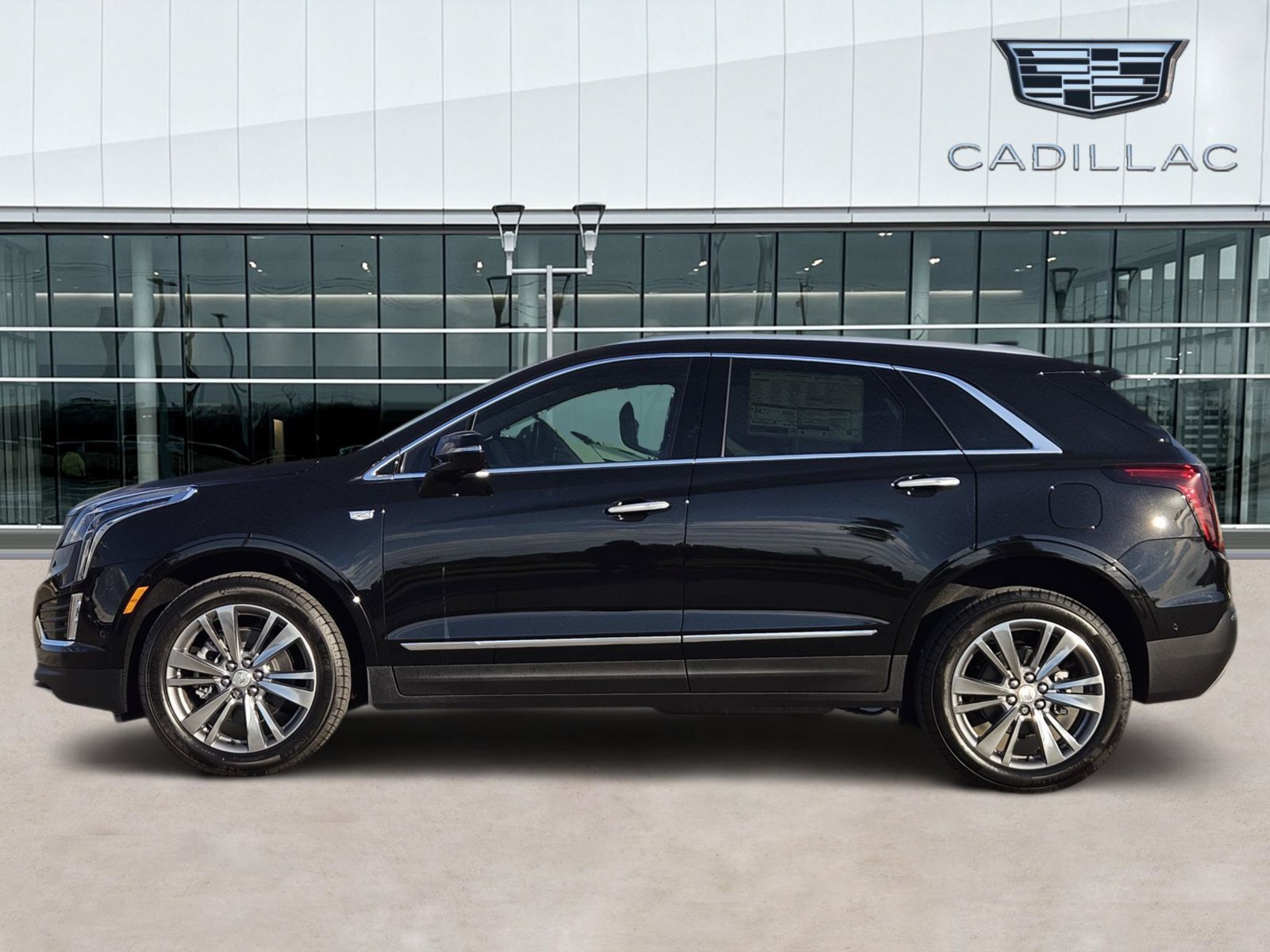 New 2026 Cadillac XT5 Premium Luxury w/ Driver Assist Package FWD image 3