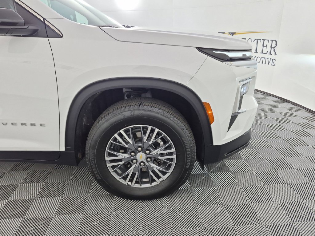 Certified 2026 Chevrolet Traverse LT FWD image 12
