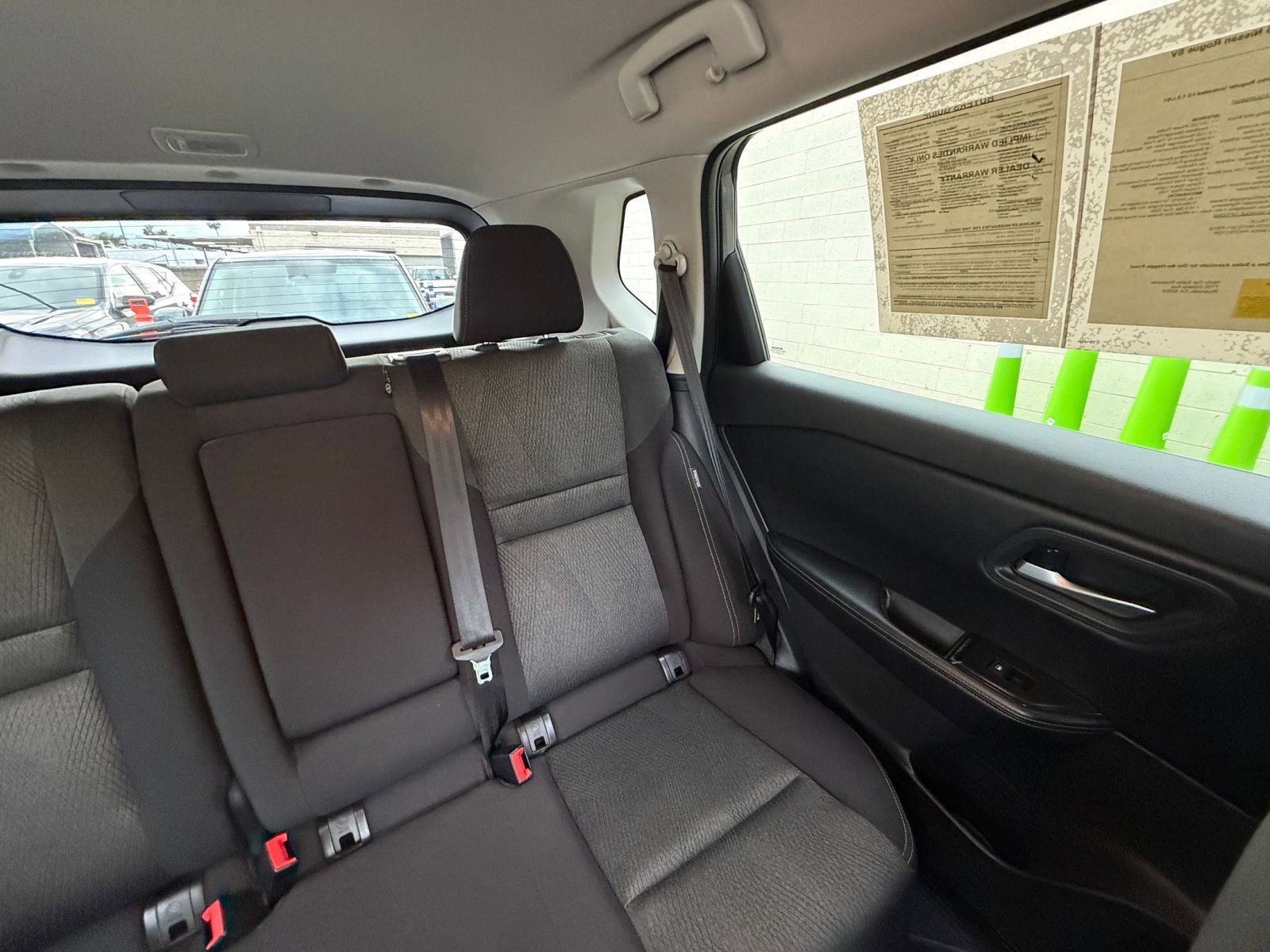 Used 2025 Nissan Rogue SV FWD image 39