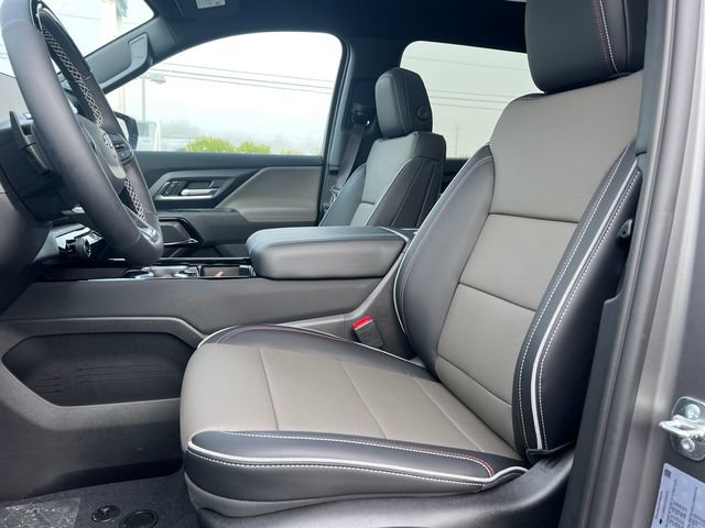 New 2026 Chevrolet Silverado EV Trail Boss w/ Premium Package AWD/4WD video 3