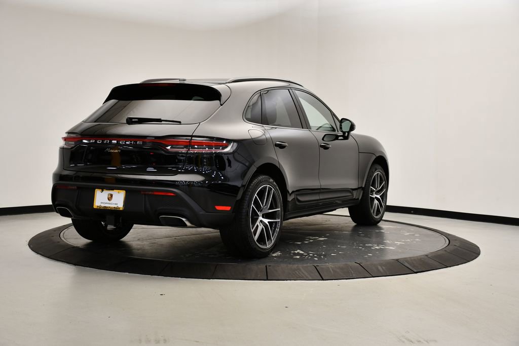 Used 2025 Porsche Macan Turbo image 5