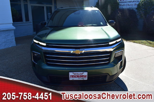 New 2027 Chevrolet Traverse LT w/ Driver Confidence Package FWD image 4
