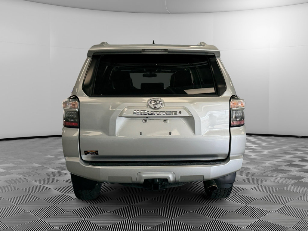 Used 2016 Toyota 4Runner SR5 Premium image 7