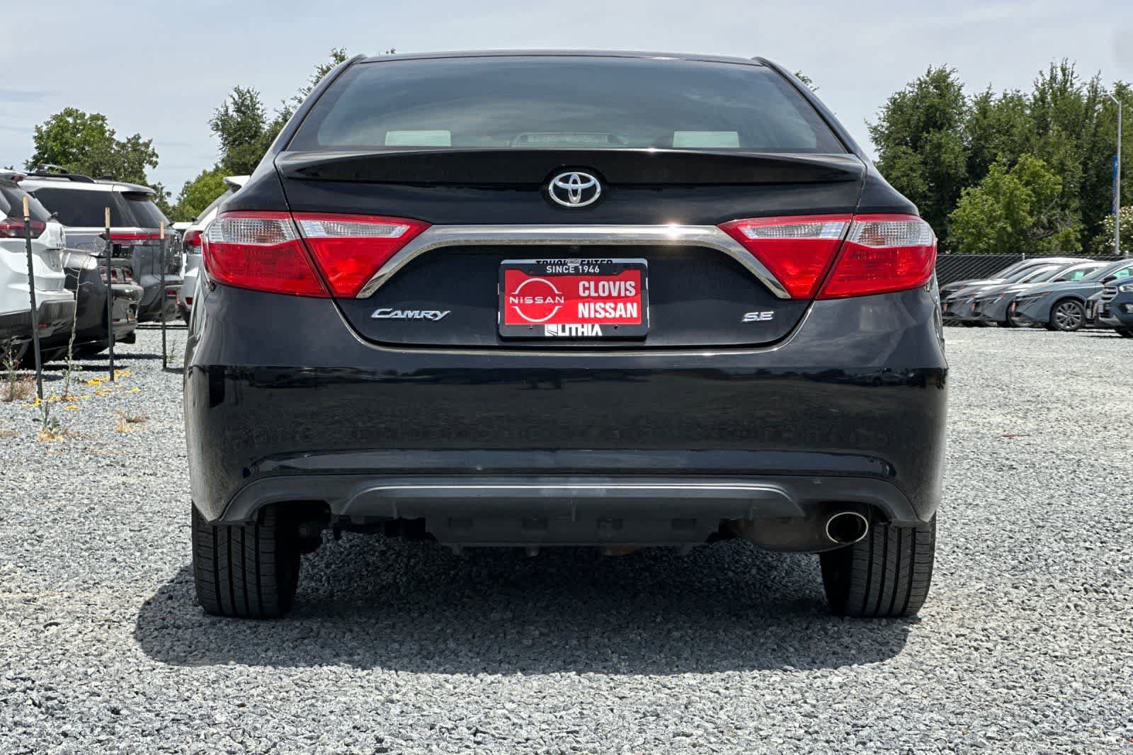 Used 2016 Toyota Camry SE FWD image 8