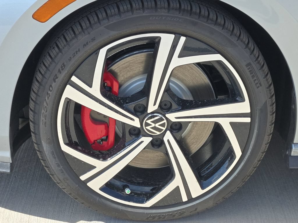 New 2026 Volkswagen GTI SE FWD image 8