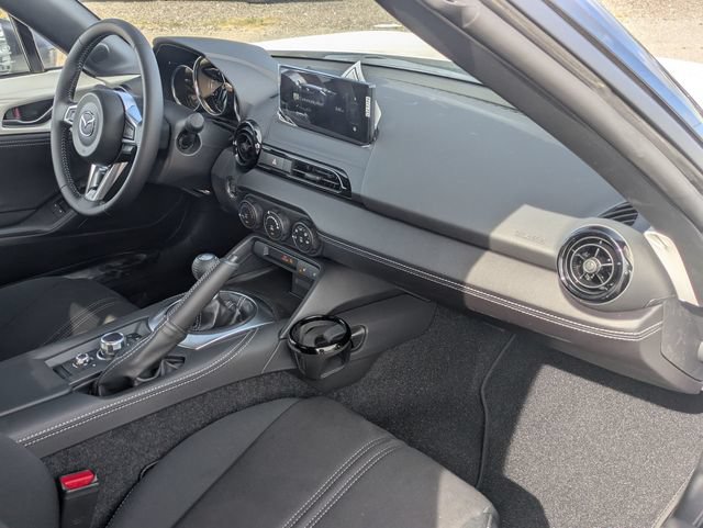 New 2026 MAZDA MX-5 Miata Club w/ Interior Package RWD image 25