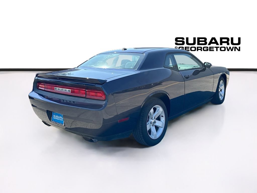 Used 2013 Dodge Challenger R/T RWD image 7