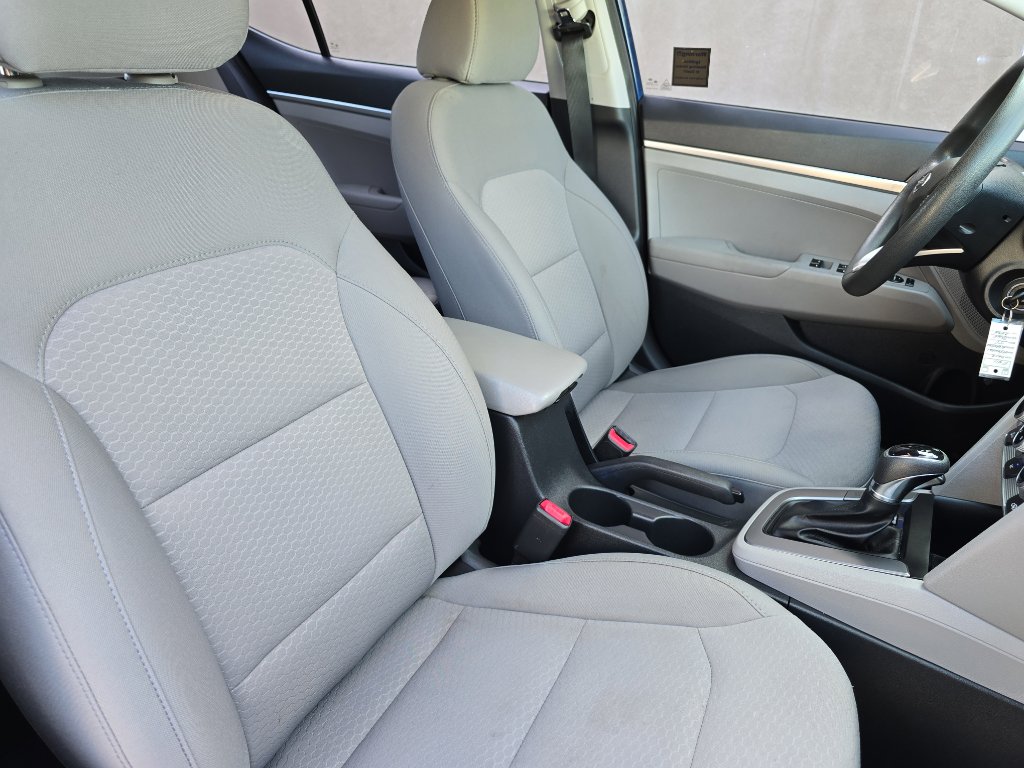 Used 2019 Hyundai Elantra SE image 24