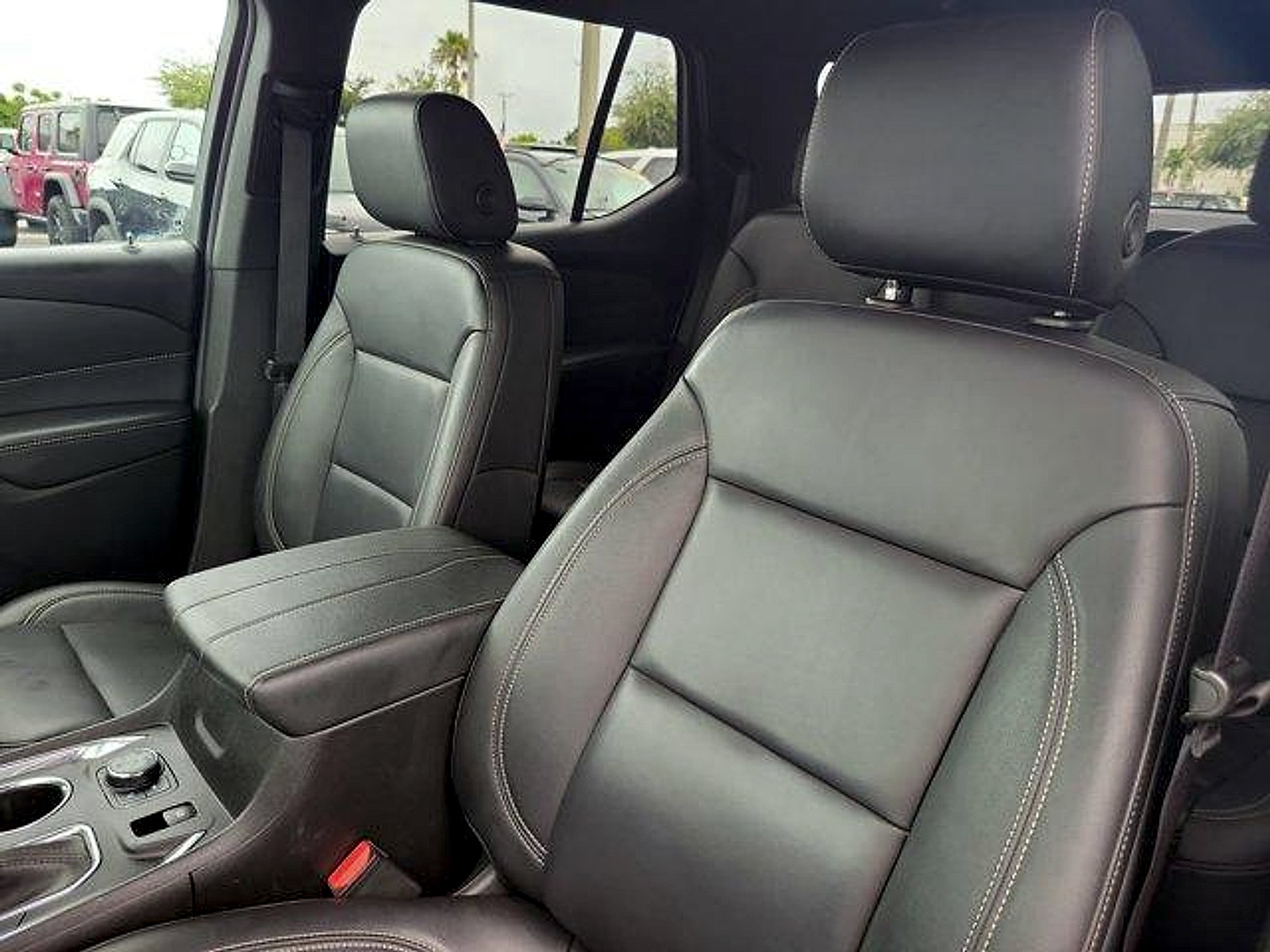 Used 2022 Chevrolet Traverse LT AWD/4WD image 27