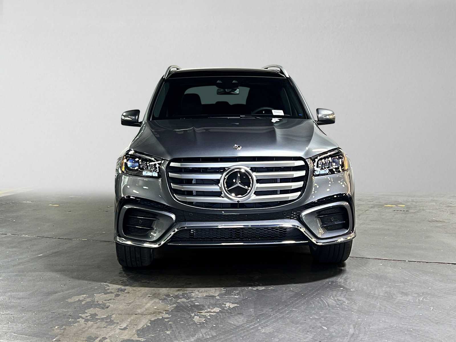 New 2026 Mercedes-Benz GLS 580 4MATIC image 8