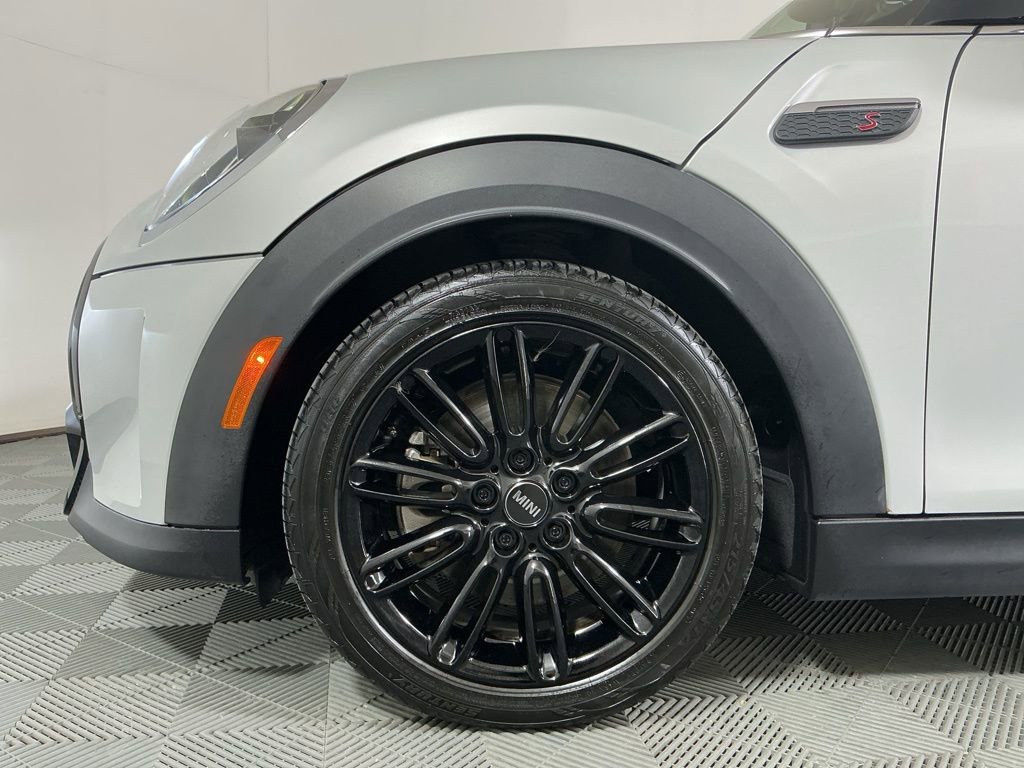 Certified 2022 MINI Cooper S image 9