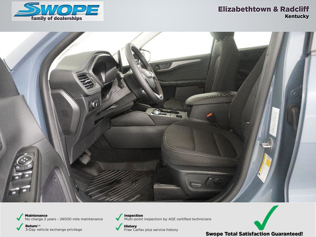 Used 2024 Ford Escape Active w/ Tech Pack #1 AWD/4WD image 12